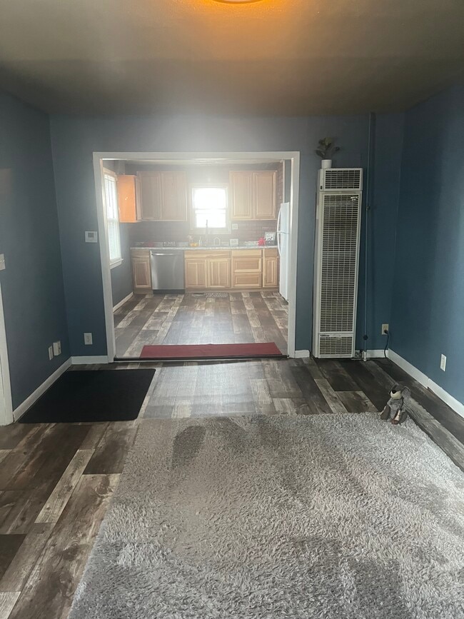 Building Photo - 68 Mathewson St