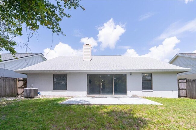 Foto del edificio - 660 Holbrook Cir