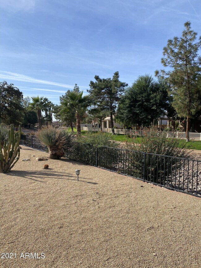 Building Photo - 11115 E Bellflower Ct