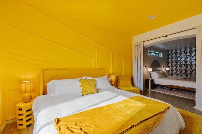 Building Photo - 1101 E Ruth Ave