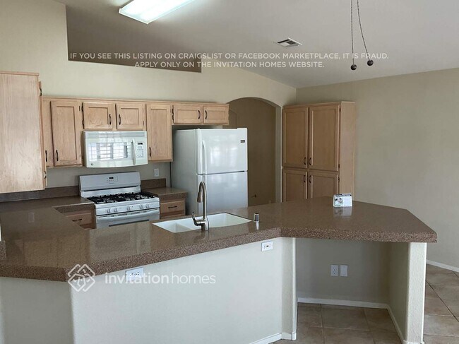 Foto del edificio - 7120 Desert Clover Ct