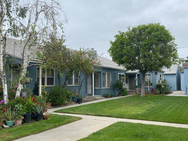 Foto del edificio - 1329 N Buena Vista St