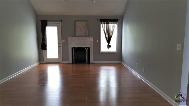 Building Photo - 412 Wrasling Way