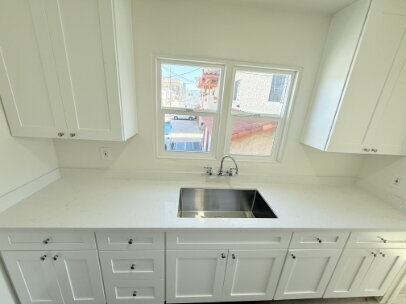 Foto del edificio - Free Sept Rent!  Remodeled 1BR/1BA Unit in...