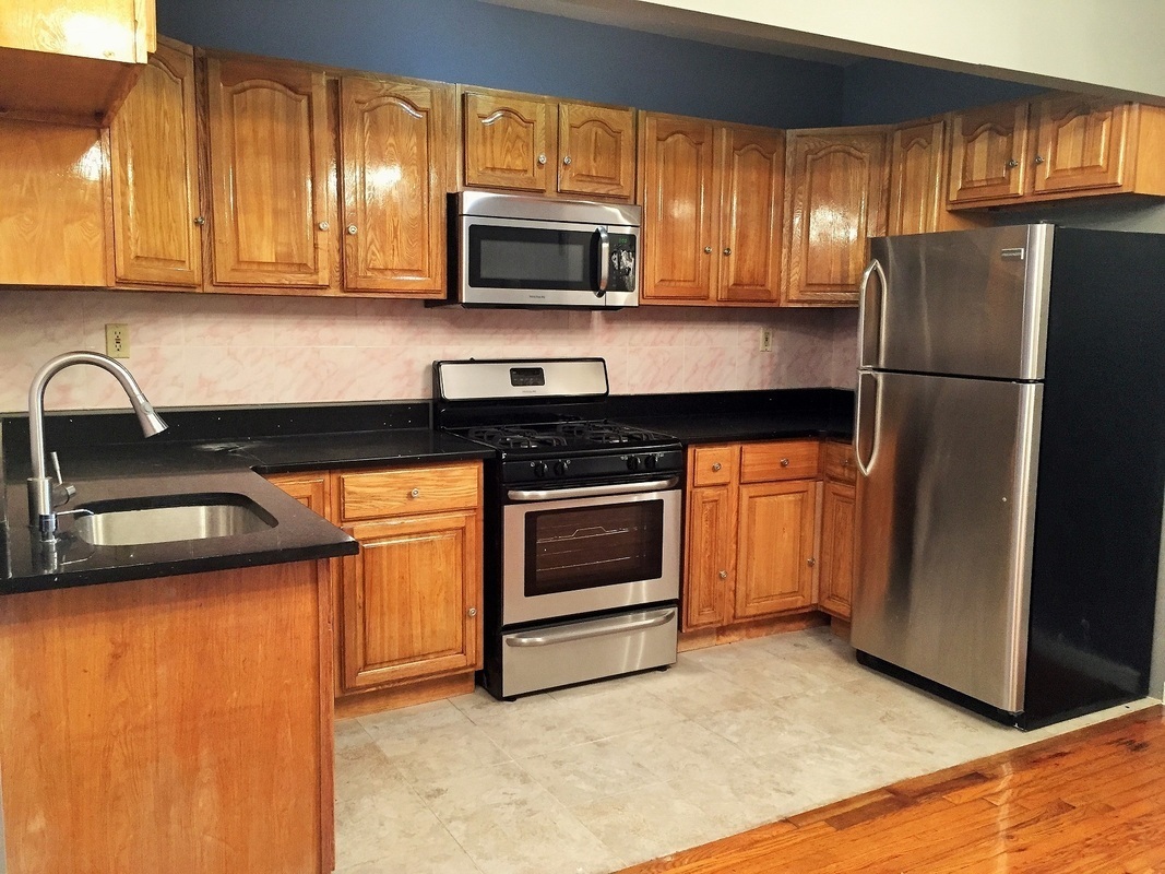 Foto principal - 1277 Putnam Ave