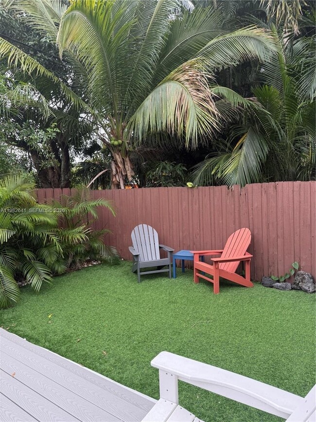 Foto del edificio - 1432 NE 5th Ave