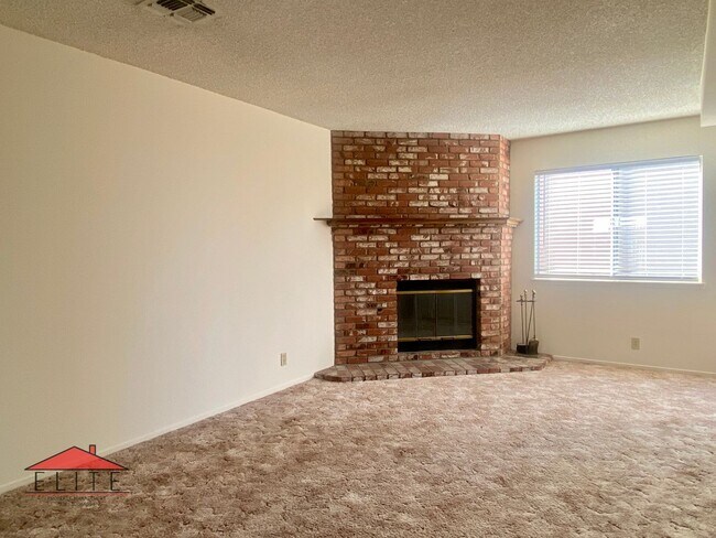 Building Photo - 649 E Ridgecrest Blvd