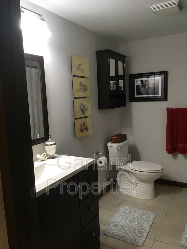 Foto del edificio - 110 Campbell Ave