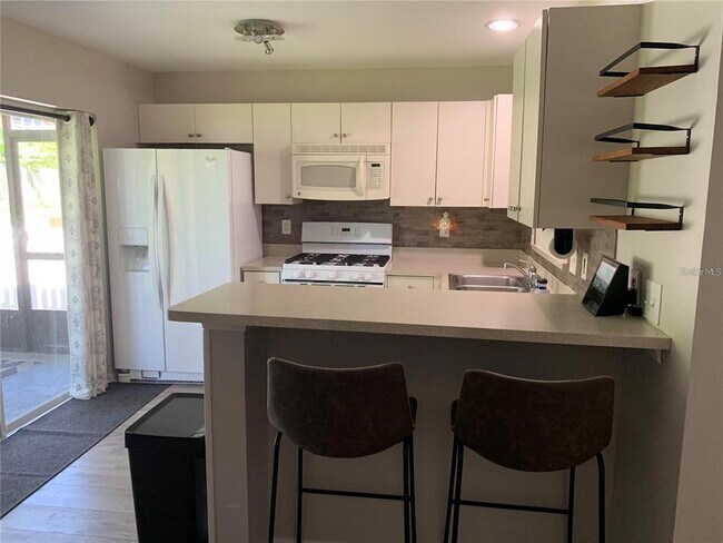 Foto del edificio - 5619 Tanagergrove Way