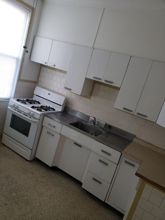 Foto del edificio - 6861 Upland St