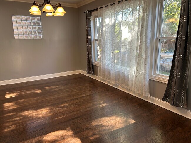 Foto del edificio - 4858 W Concord Pl