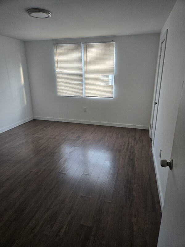 Foto del edificio - 128 W Loudon St