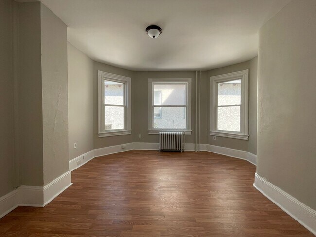 Foto del edificio - 305 Harrison Ave