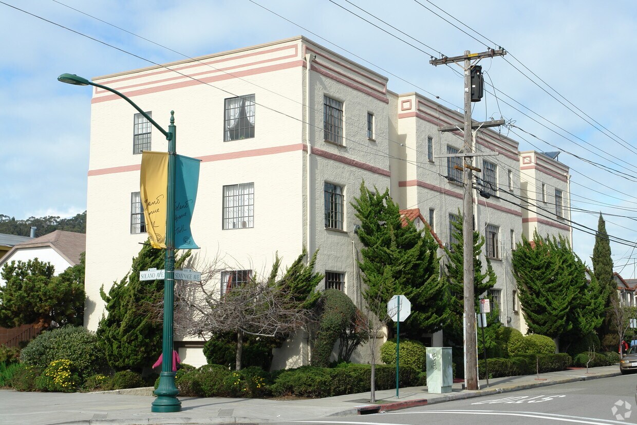Primary Photo - 848-850 Stannage Ave