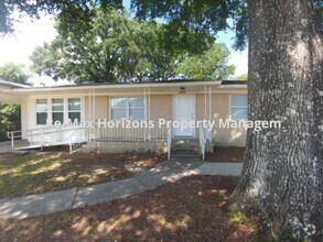 Building Photo - 225 N New Warrington Rd