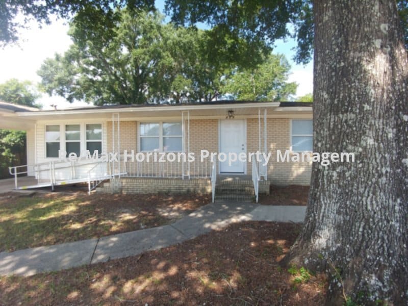 Primary Photo - Nice west side home!