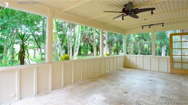 Building Photo - 7054 SW Wisteria Terrace