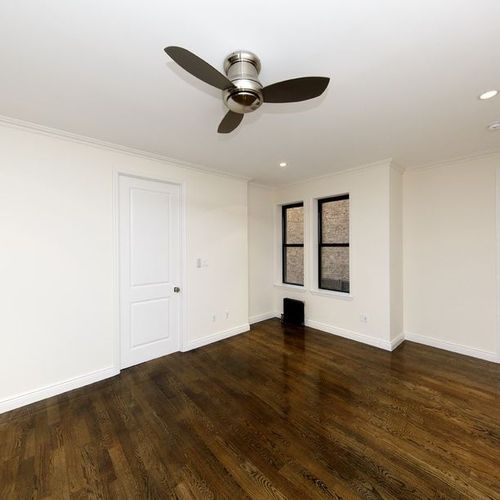 Foto del edificio - 6136 Linden St