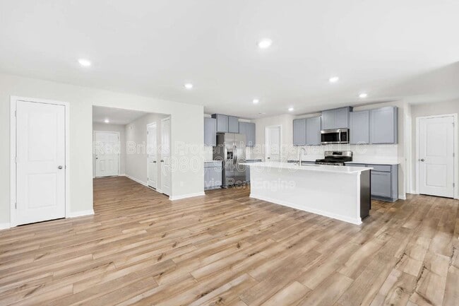 Foto del edificio - 15126 Windy Plns Rd