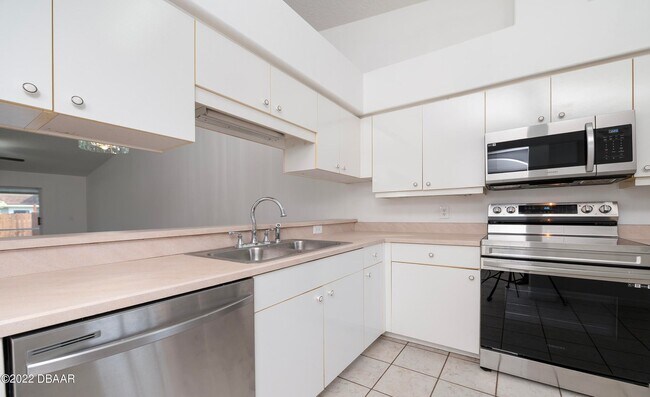 Foto del edificio - 3 bedrooms Port Orange