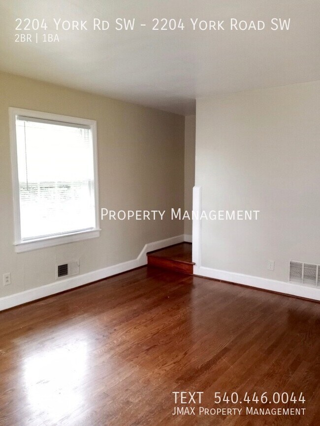 Foto del edificio - 2204 York Rd SW
