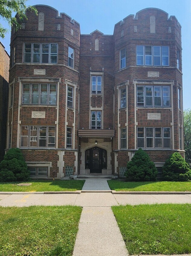 Foto principal - 9241 S Laflin St