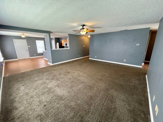 Foto del edificio - 5244 Lily Pad Ln