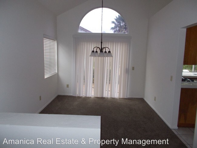 Building Photo - 4 br, 2.5 bath House - 21339 Townsendia Ave.
