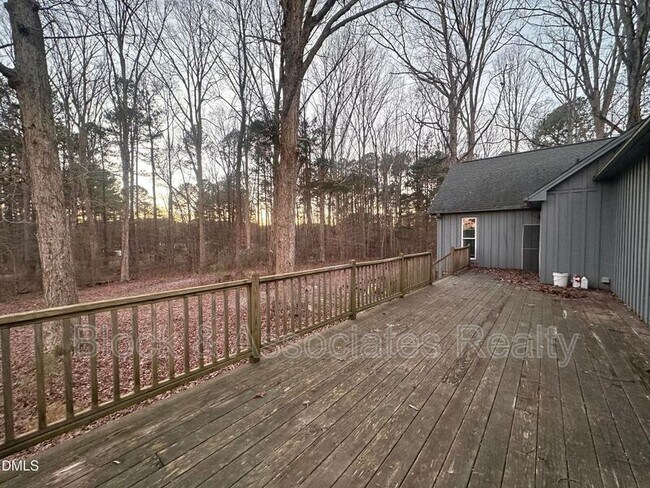 Foto del edificio - 67 Andrews Store Rd