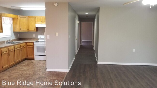 Building Photo - 3 br, 1 bath House - 833 Rutledge Avenue