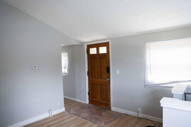 Building Photo - 34 E Maynard Ave