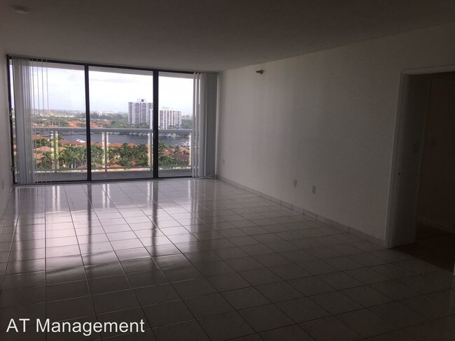 Foto del edificio - 20505 E Country Club Dr