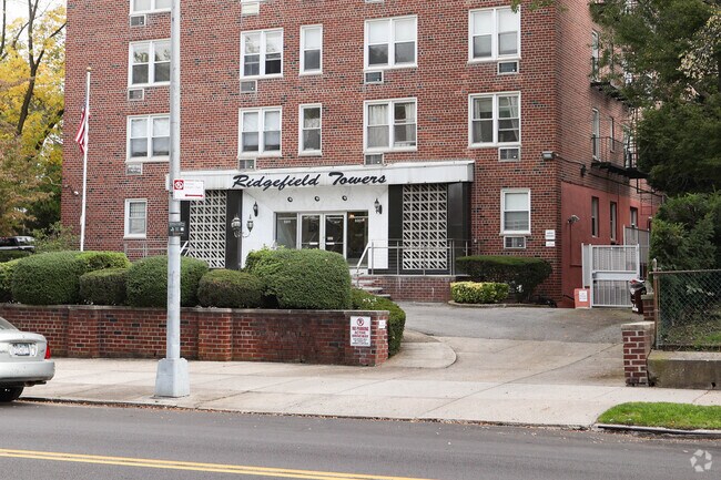 Building Photo - Ridgefield Towers