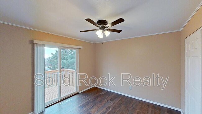 Foto del edificio - 2615 Tomah Pl