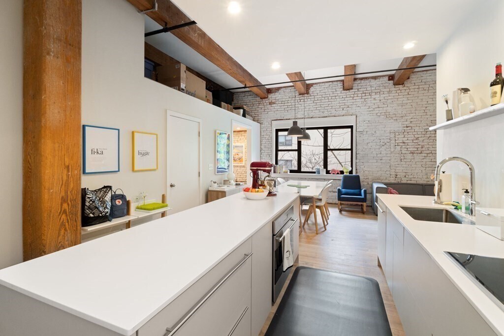 Foto principal - 15 Sleeper St