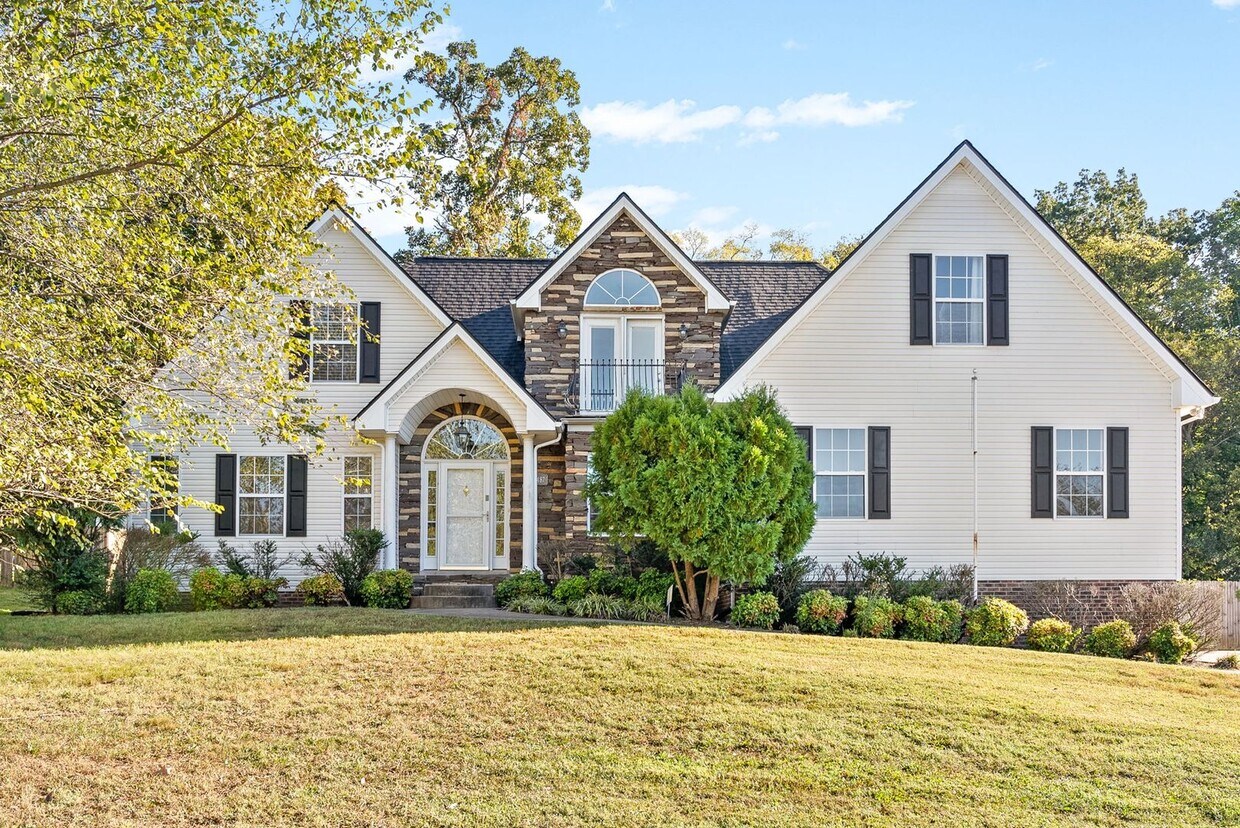3487 Hickory Glen Dr, Clarksville, TN 37040 House Rental in