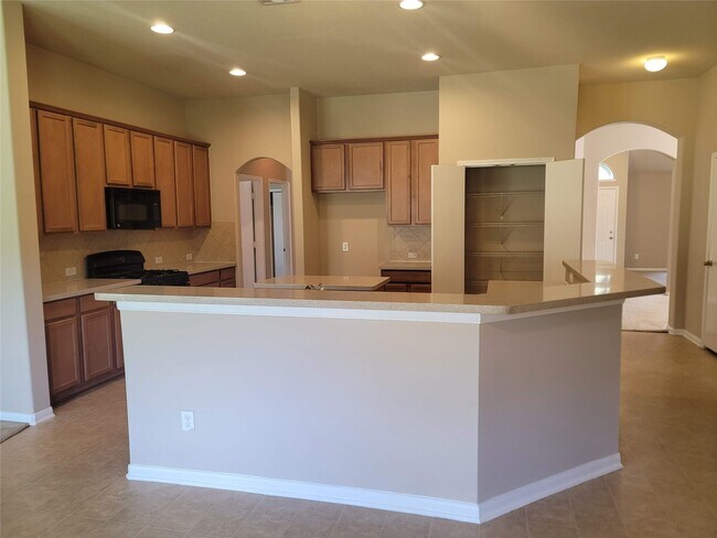 Foto del edificio - 1010 Hannah Falls Ln