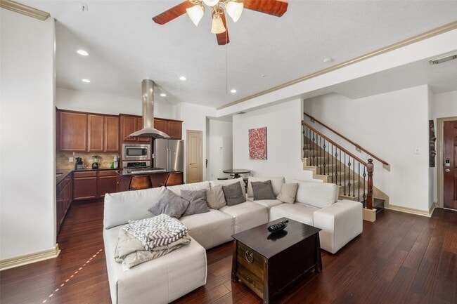 Building Photo - 911 McKinney Park Ln