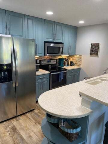 Foto del edificio - 12844 Woodmill Dr