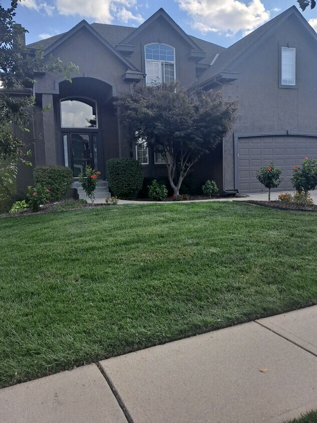 Primary Photo - 5113 W 163rd St