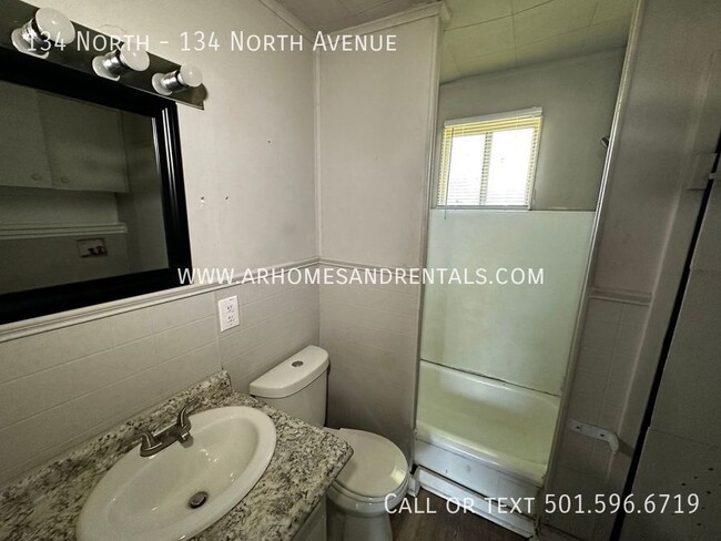 Building Photo - 134 North Avenue| $750 | 2 beds / 1 bath