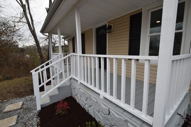 Foto del edificio - Coming soon to Gallatin 2 bed 1 bath