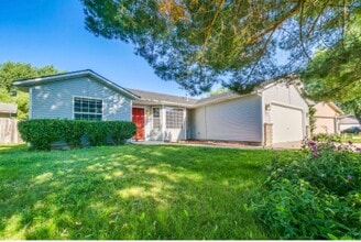 Building Photo - 5603 S Snapdragon Pl