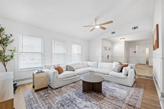 Foto del edificio - 10997 117th St N