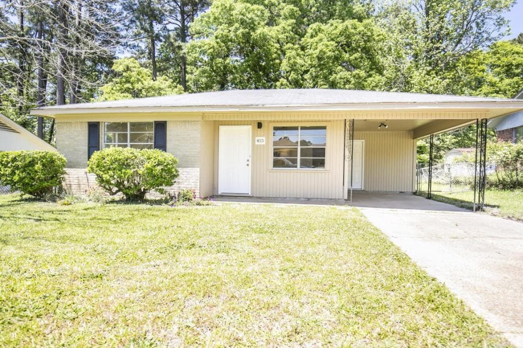 415 Hickory St, New Llano, LA 71461 House Rental in New Llano, LA