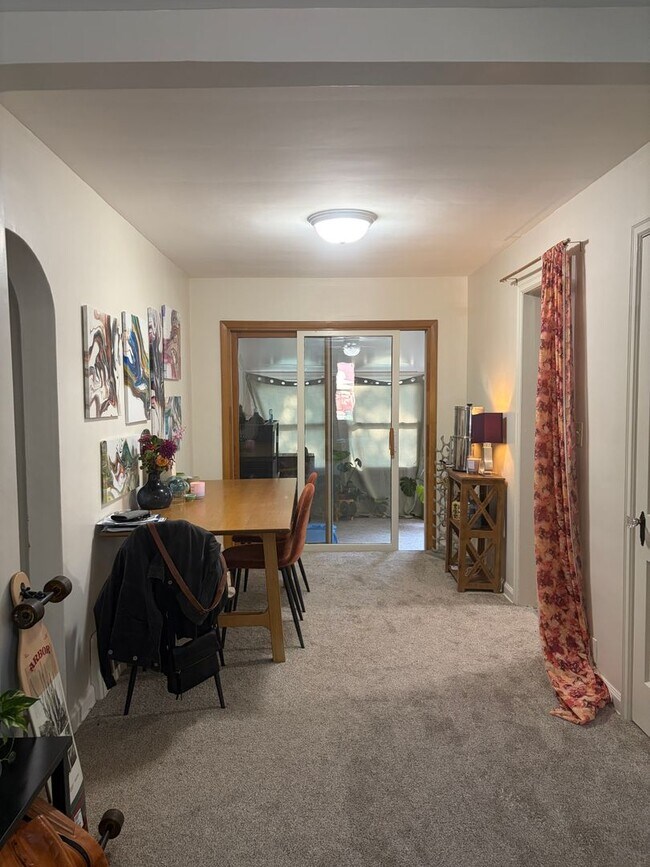 Foto del edificio - Bellevue Home For Rent!
