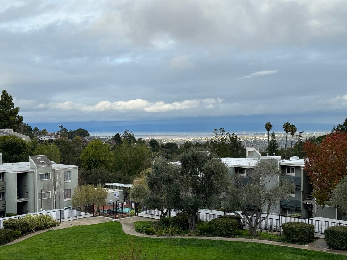 4028 Farm Hill Blvd, Redwood City, CA 94061 Townhome Rentals in