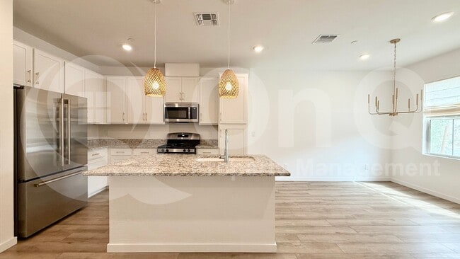 Building Photo - 4570 S Renaissance Dr