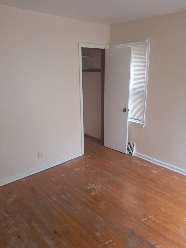 Building Photo - 4271 N 49th St