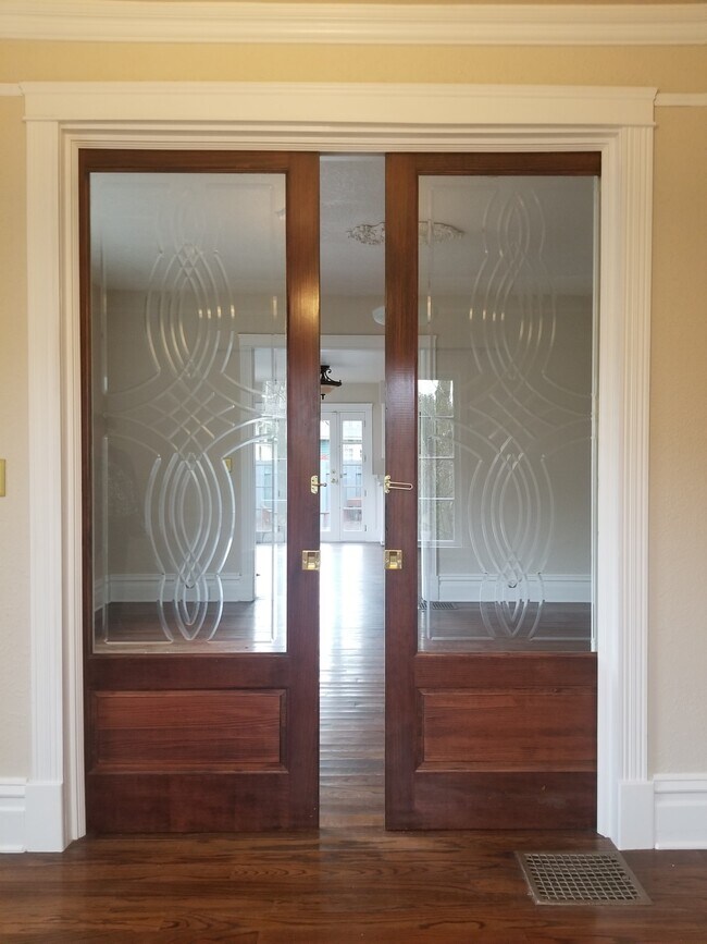 Foto del edificio - 235 15th St NE